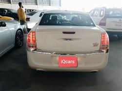 کرایسلەر 300